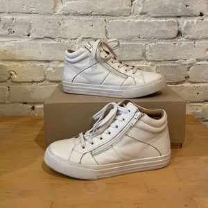Taos Winner High Top Sneaker White Leather Size 6.5